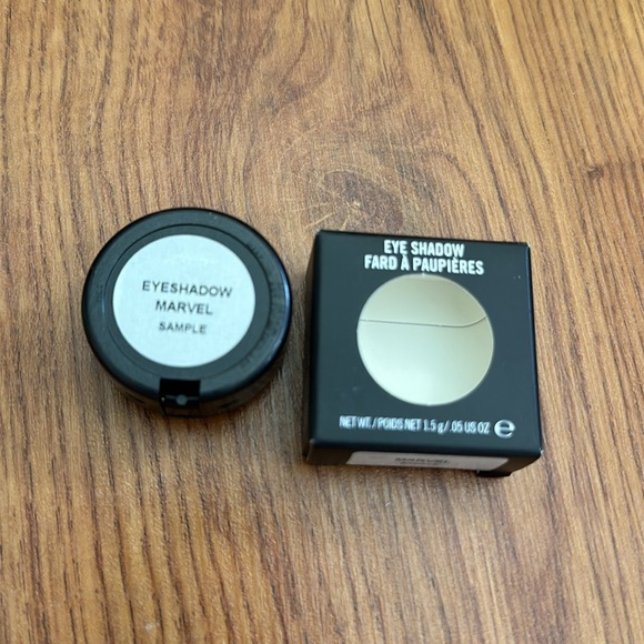 MAC Training Sample- Marvel shadow. Limited and discontinued. Unused. - Picture 3 of 3